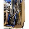 Image 2 : TRAY OF DRILL BITS, HOLE SAW BITS, BEARRINGS, HARDWARE