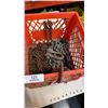 Image 2 : CRATE OF BUNGIE CORDS, CHAIN AND HOOKS