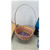 Image 2 : NEW COBY MP3 PLAYER, WICKER BASKET AND LAVA LAMP