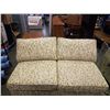Image 2 : STYLUS FURNITURE HIDE A BED SOFA