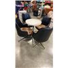 Image 1 : 4 RETRO SWIVEL CHAIRS AND TABLE