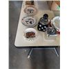 Image 2 : LOT OF COLLECTIBLE ASH TRAYS