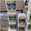 Image 2 : 138 LITERS OFGREEN SKY LIQUID FERTILIZER MAMMOTH BLOOM 24L (1), OMNIBOOST 24L (1), GROW 10L (3), BLO