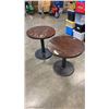 Image 1 : 2 METAL BASE PEDESTAL ENDTABLES