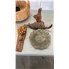 Image 2 : CONCH SHELL, SHELLS, BURL FIGURE AND WICKER BASKET