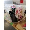 Image 3 : LOT OF VINTAGE CHRISTMAS DECORATIONS