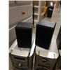 Image 8 : SONY STEREO AND SPEAKERS