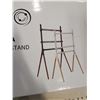 Image 3 : VIVO EASEL STUDIO TV STAND