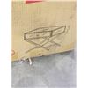 Image 3 : CHAMPAGNE GOLD FINISHED MIRRORED ENDTABLE