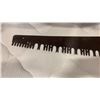 Image 2 : VINTAGE SAW 42 INCHES LONG