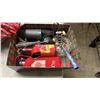 Image 2 : TOOLS, WATERBOTTLES, TROPHIES