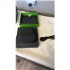 Image 2 : XBOX ONE WIRELESS CONTROLLER ELITE S2 - TESTED WORKING, COMPLETE, GOOD CONDITION - RETAIL $229
