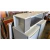 Image 2 : FLOATING SHELF AND WHITE AND GREY SHELF