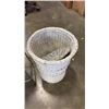Image 2 : WHITE WICKER BASKET AND STOOL