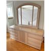 Image 1 : Palliser Furniture 6 Drawer Dresser with Vanity Mirror