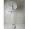 Image 1 : Stand Up Fan