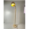 Image 1 : Vintage Floor Lamp