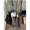 Image 4 : Shovels Lot