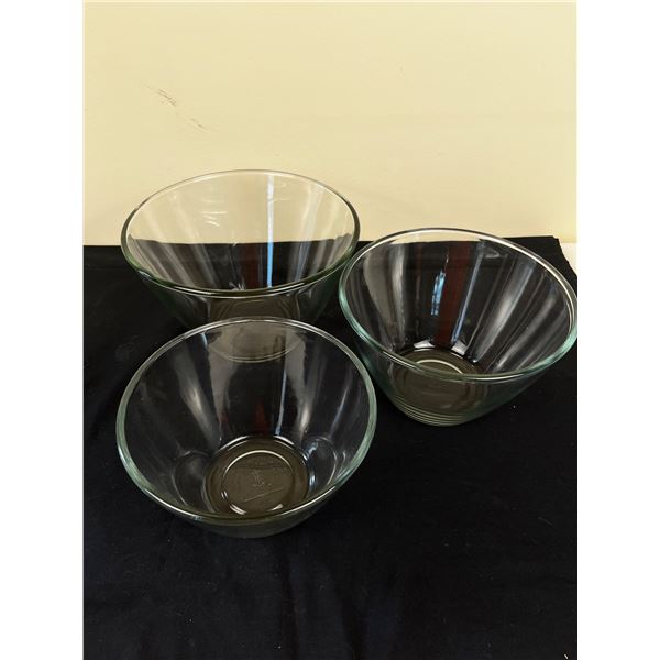 Anchor Hocking Mixing Bowls