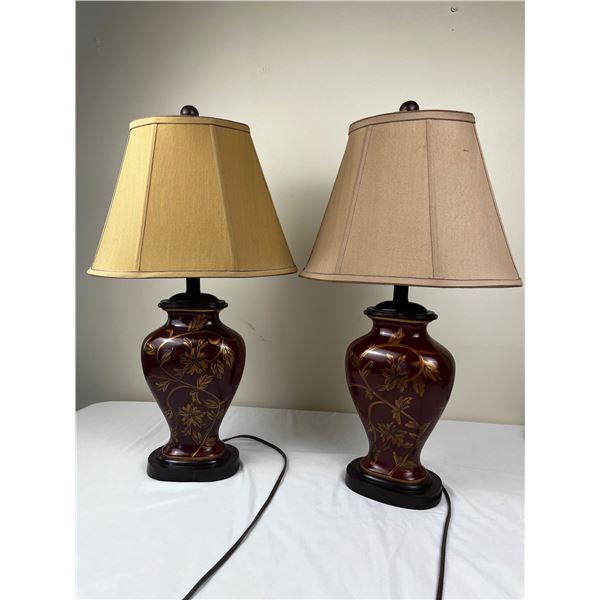 Pair of Lamps With Wooden Base