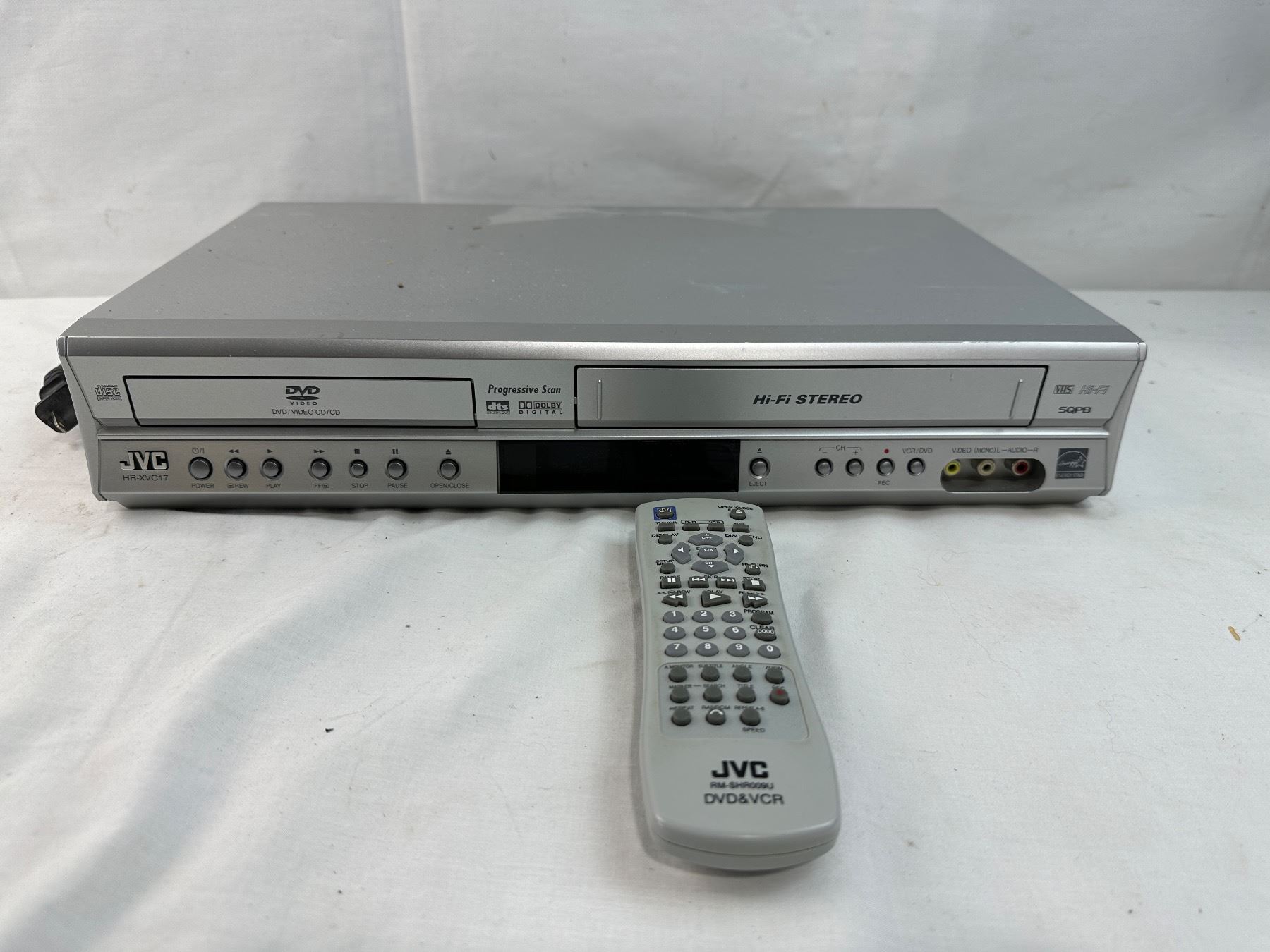 Jvc Vhs JVC DVD & VHS Player with remote