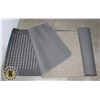 Image 1 : LOT OF TWO MATS (24"X71" EACH)