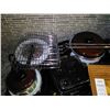Image 4 : Vintage Cookware & More Cat A