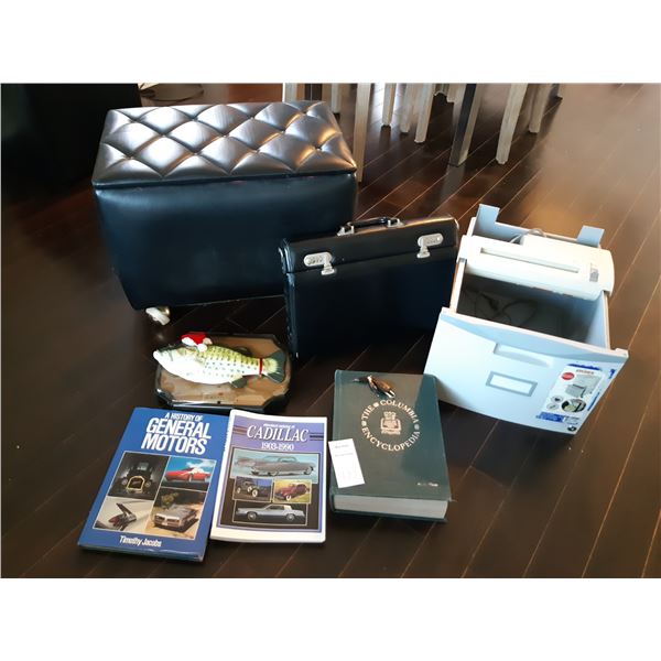 Shred MastercOttoman And More Cat A