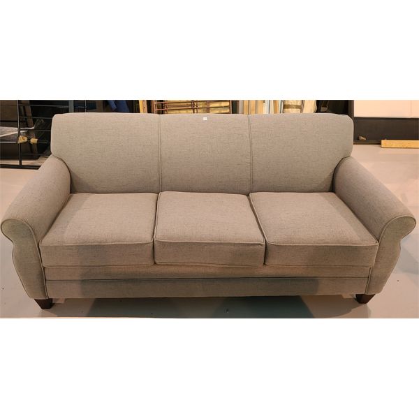 HEATHER GRAY CRAFTMASTER SOFA