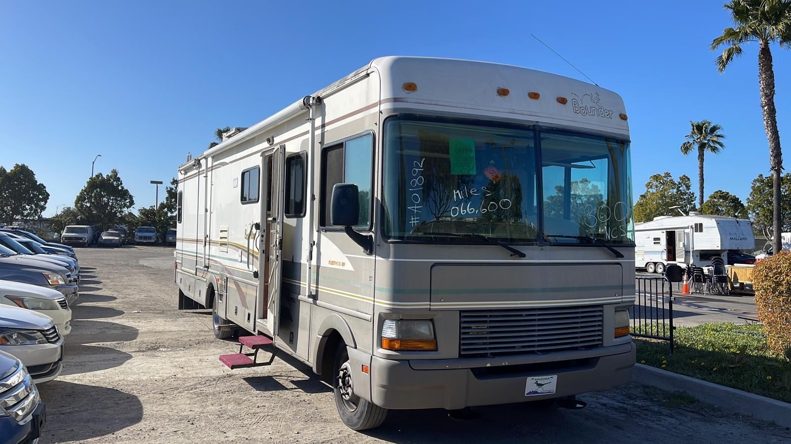 2000 BOUNDER FLEETWOOD