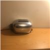 Image 2 : Antiique Toaster Late 40's