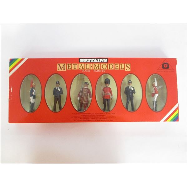 W. BRITAIN "2 POLICEMEN, 1 YEOMAN, 1 HORSEGUARD, 1 LIFE GUARD, 1 SCOTS GUARD, NO.7248" FIGURINE LOT