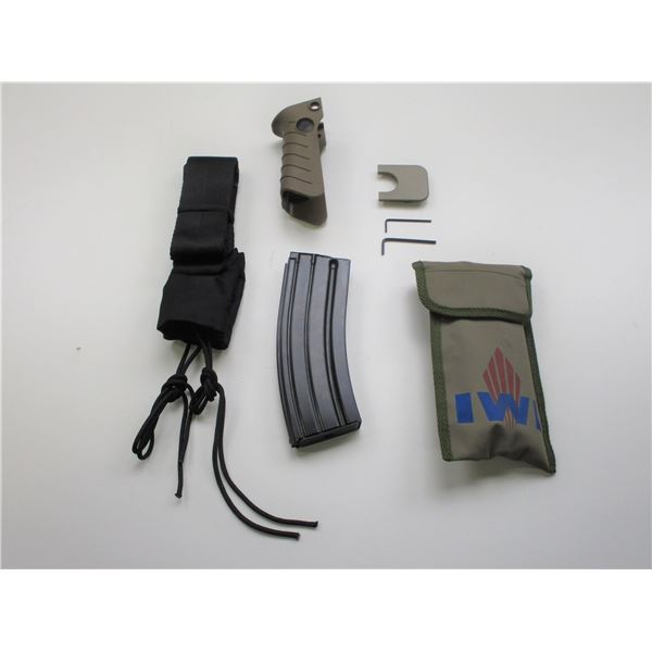 IWI TAVOR RIFLE MAGAZINE ETC