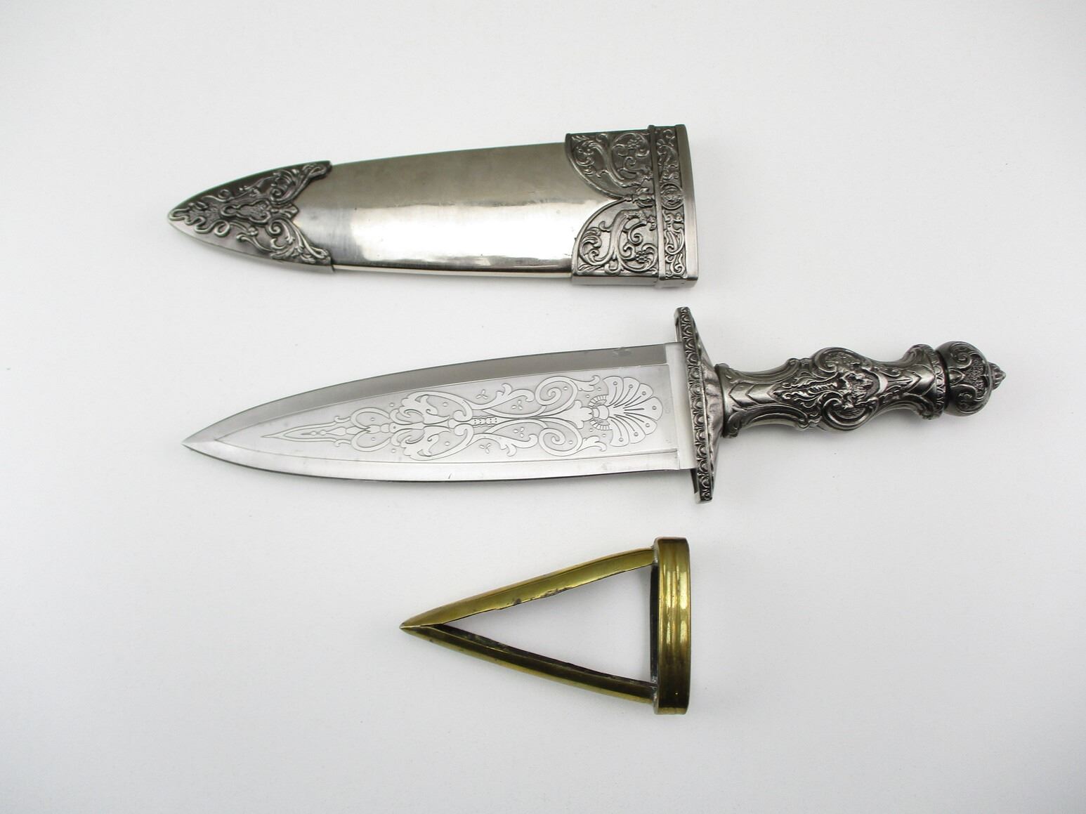 Roman Daffer REPRODUCTION ROMAN DAGGER - Switzer's Auction & Appraisal Service