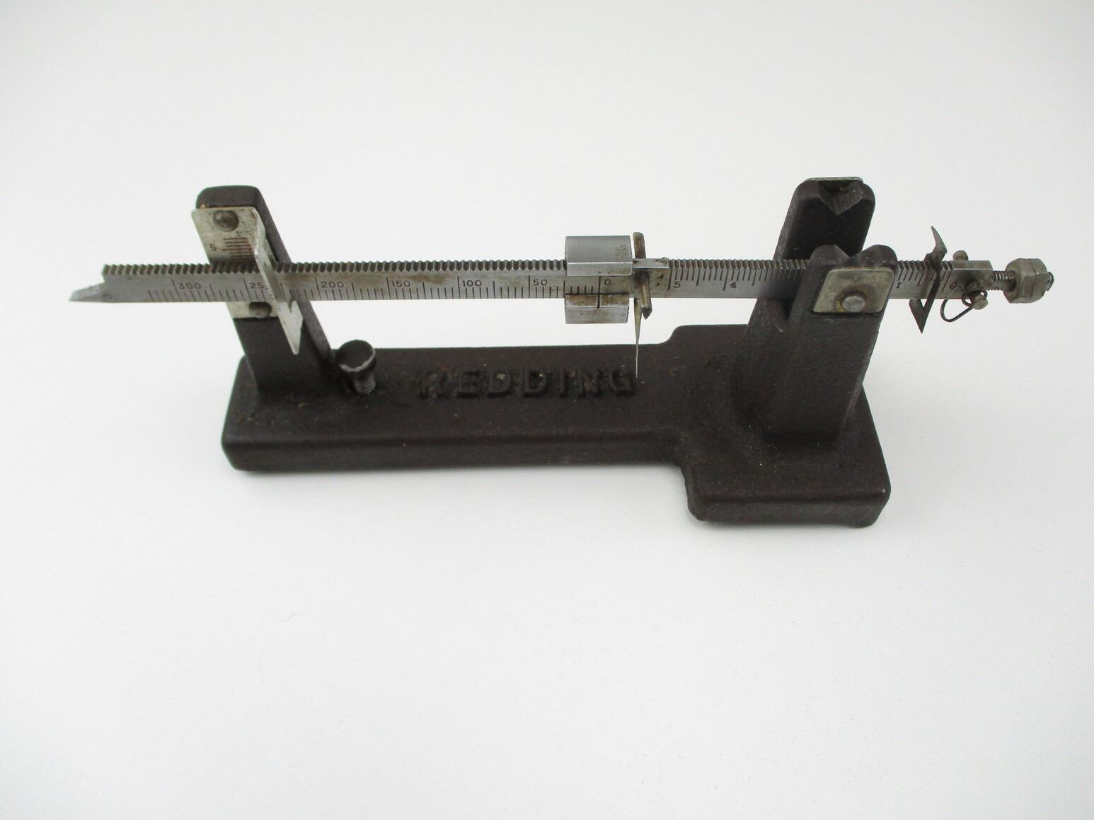 ANTIQUE REDDING POWDER SCALE AND RCBS AUTOMATIC PRIMER FEED LOT