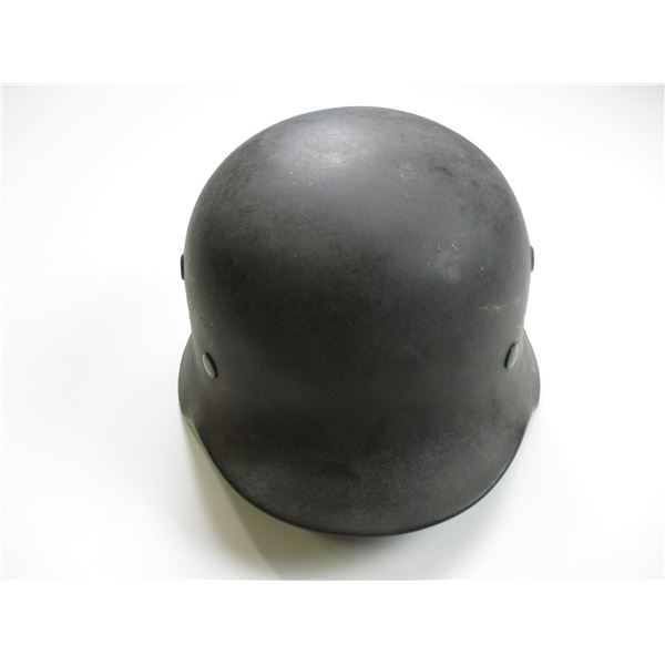 WWII GERMAN M40 LUFTWAFFE HELMET