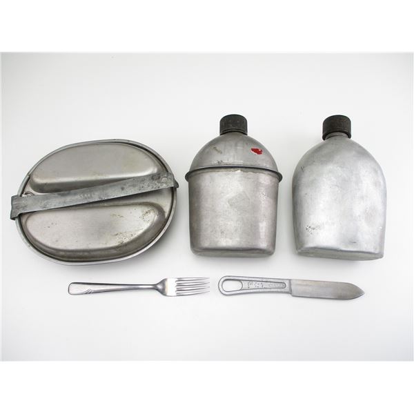 WWII U.S. CANTEEN AND MESS TIN LOT