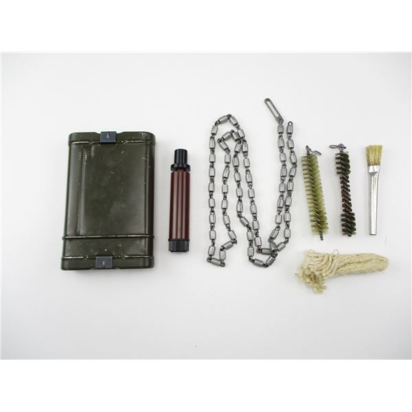 COLD-WAR WEST GERMAN CLEANING KIT