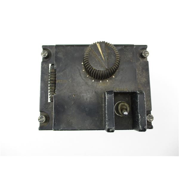 1950'S RCAF CONTROLLER FLIGHT AND AUTO PILOT BOX