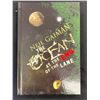 Image 2 : THE OCEAN AT THE END OF THE LANE DELUXE SIGNED EDITION BY NEIL GAIMAN