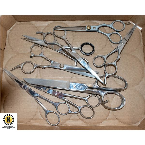 LOT 0F 8 PROFESSIONAL HAIR CUTTING SCISSORS Lot 0f 8 professional hair cutting scissors