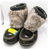 Image 1 : WOMENS SIZE 8 GENUINE RABBIT FUR BLACK MUKLUKS