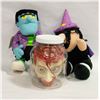 Image 1 : BOX OF HALLOWEEN ITEMS