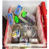 Image 1 : TOTE OF BUNGEE CORDS AND WIRE CABLE