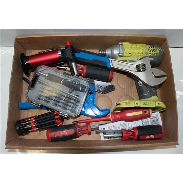 FLAT OF ASSORTED TOOLS