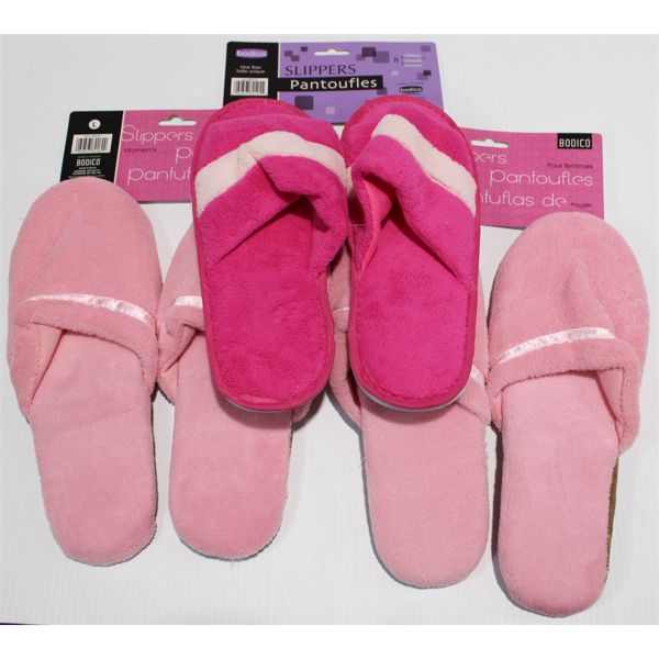 3 PAIRS WOMEN'S PINK SPA SLIPPERS  SIZE M