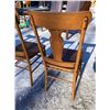 Image 14 : SOLID OAK ROUND TABLE AND FOUR CHAIRS