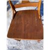 Image 23 : SOLID OAK ROUND TABLE AND FOUR CHAIRS