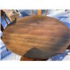 Image 2 : SOLID OAK ROUND TABLE AND FOUR CHAIRS