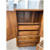 Image 2 : Armoire 38"x18" deep 60 tall